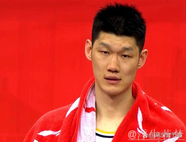 周鹏点评:第三节未完,广厦潜力球员已提前热身 周鹏点评:第三节未完,广厦潜力球员已提前热身